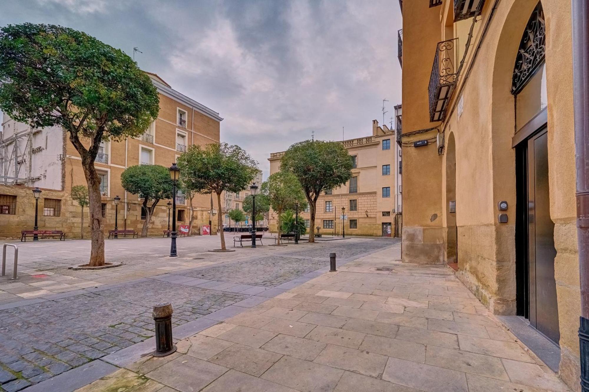Suite Loft Logrono By Clabao エクステリア 写真